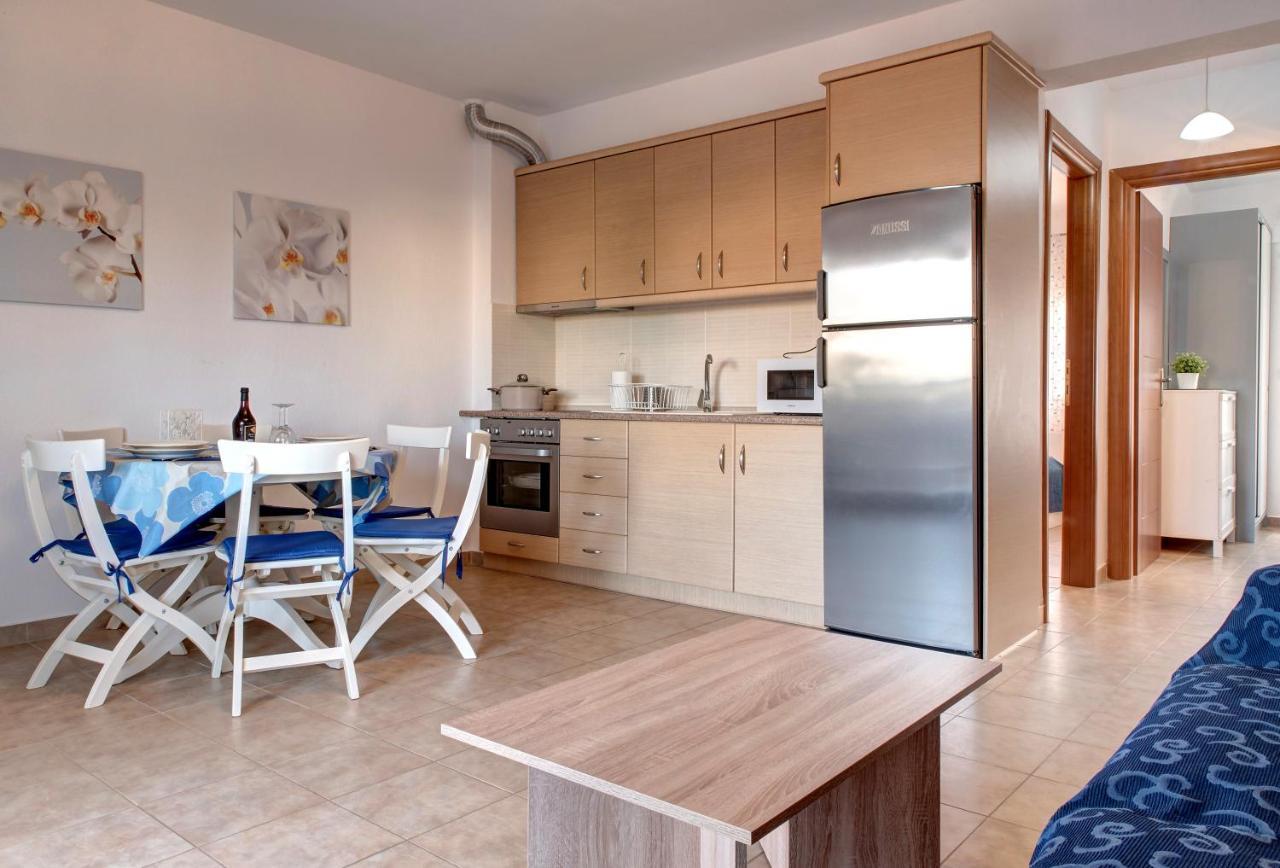 Achilleas Apartments Kalyves Polygyrou Dış mekan fotoğraf